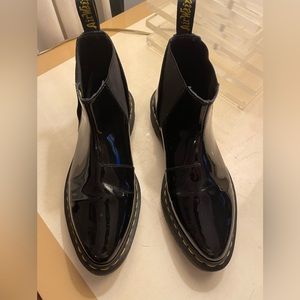 Dr Martens Patent Pull on Boots Women’s size 9